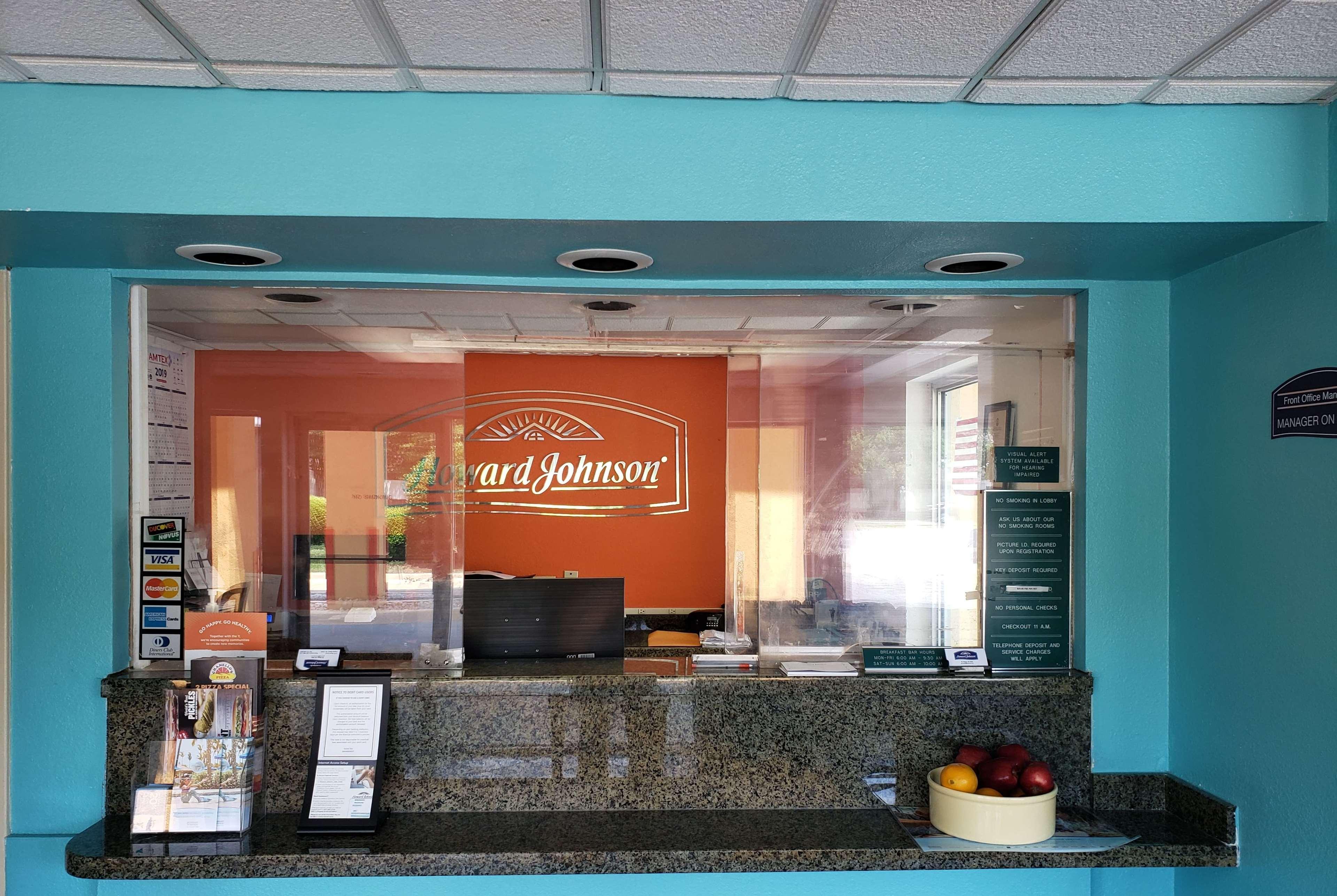 Howard Johnson By Wyndham Вирджиния-Бич Экстерьер фото
